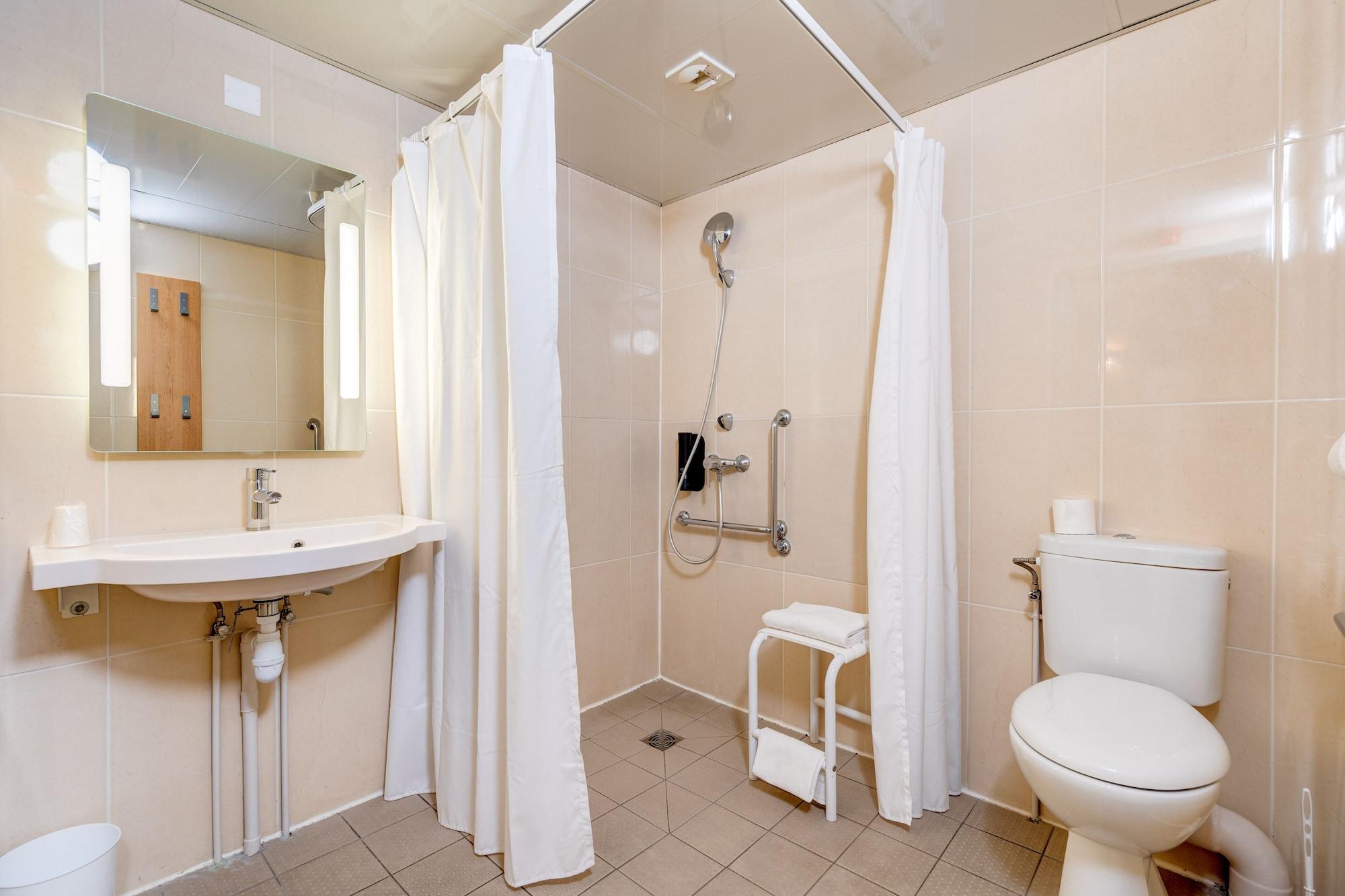 B&B Hotel Orly Rungis Aeroport 2 Etoiles Ngoại thất bức ảnh