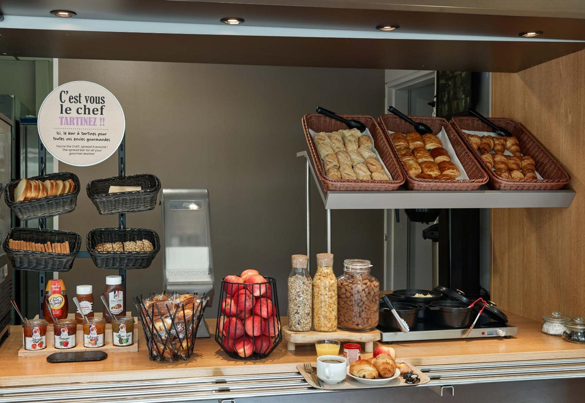 B&B Hotel Orly Rungis Aeroport 2 Etoiles Ngoại thất bức ảnh