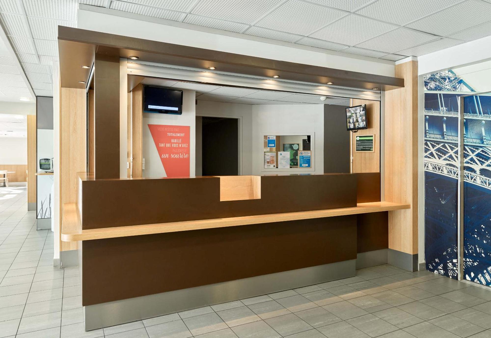 B&B Hotel Orly Rungis Aeroport 2 Etoiles Ngoại thất bức ảnh