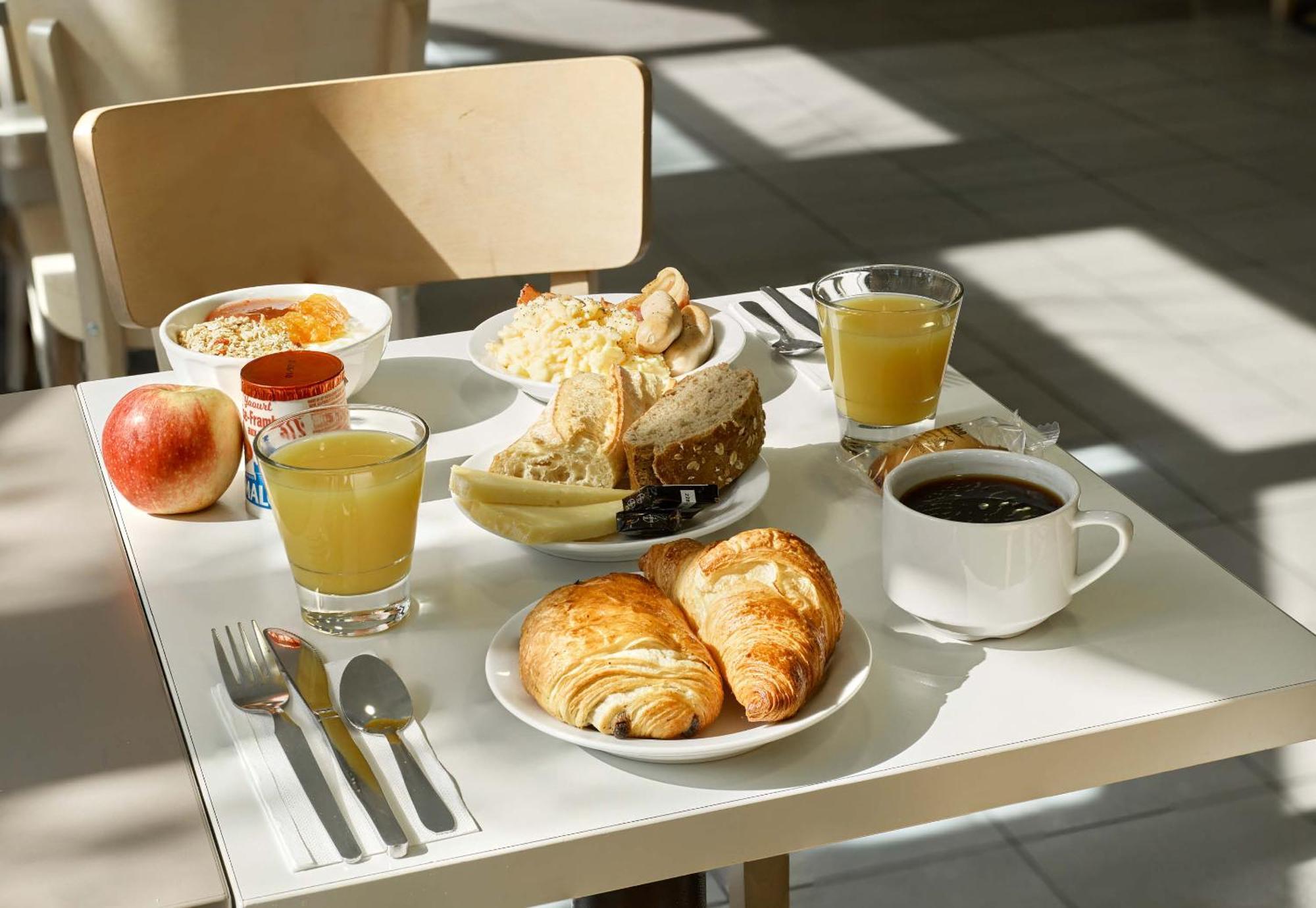 B&B Hotel Orly Rungis Aeroport 2 Etoiles Ngoại thất bức ảnh